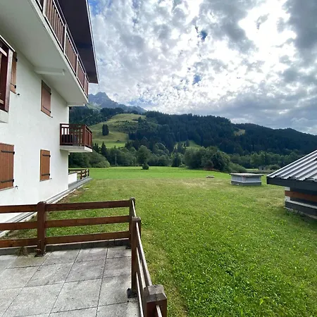 2 Pieces Pres Des Pistes Avec Terrasse, Parking Et Coin Montagne - Fr-1-692-89 Apartment *